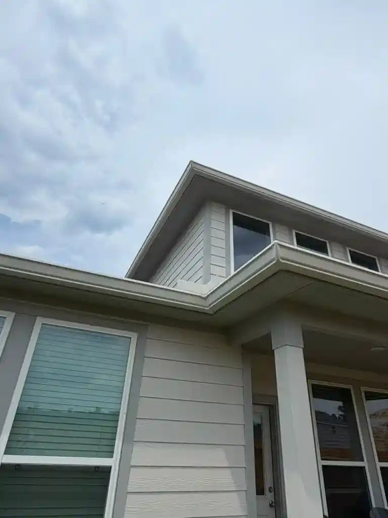Seamless Gutter Installation Photo 6