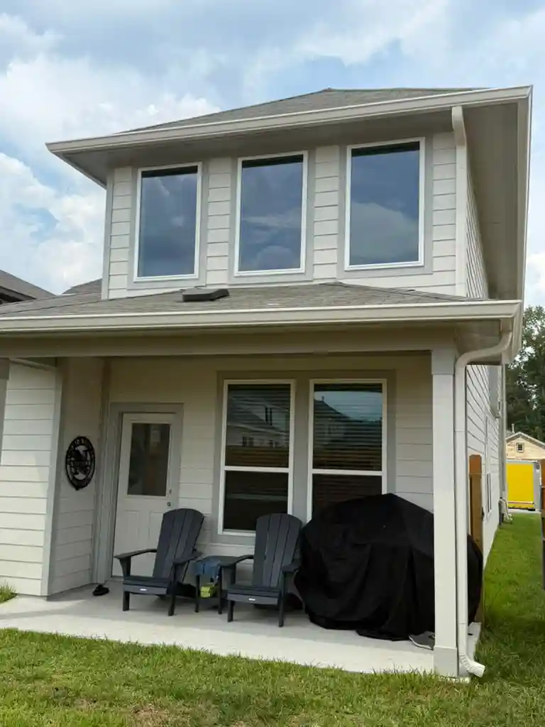 Seamless Gutter Installation Photo 10